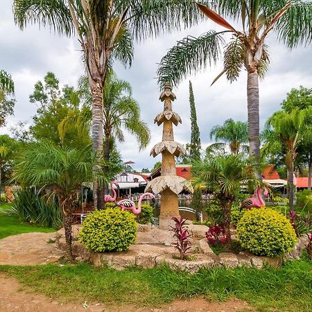 Hotel Hacienda Coyotes Zapotlanejo ภายนอก รูปภาพ