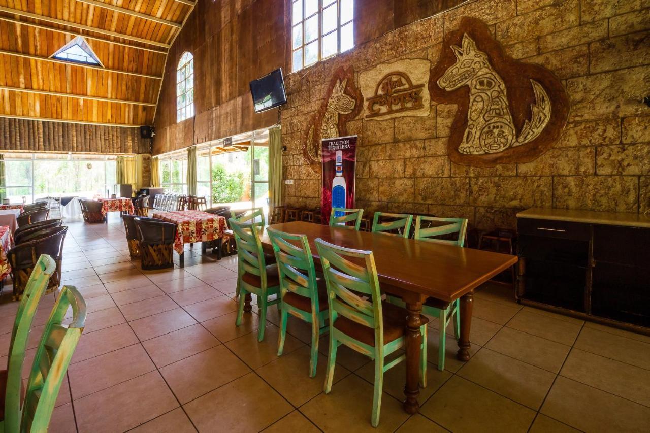 Hotel Hacienda Coyotes Zapotlanejo ภายนอก รูปภาพ