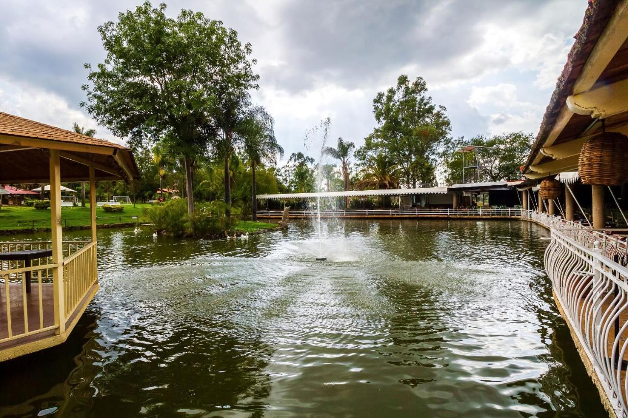 Hotel Hacienda Coyotes Zapotlanejo ภายนอก รูปภาพ
